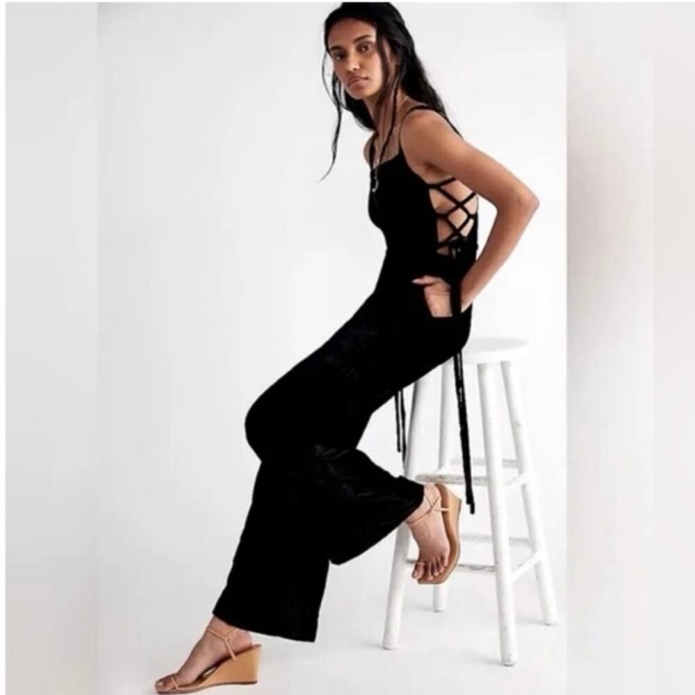 Free People 90s Forever Lace Up Crushed Velvet Wide Leg Jumpsuit EUC Black Small